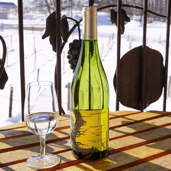 ＼ファンの皆様、お待たせいたしました！／優しい花のような香りが春にぴったりな白ワイン「長野竜眼 2021」発売！【サンクゼール・久世福商店】