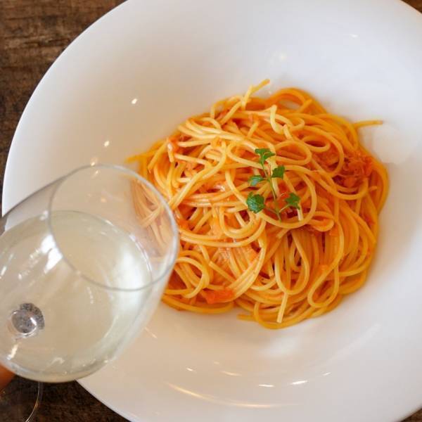 ＼ファンの皆様、お待たせいたしました！／優しい花のような香りが春にぴったりな白ワイン「長野竜眼 2021」発売！【サンクゼール・久世福商店】