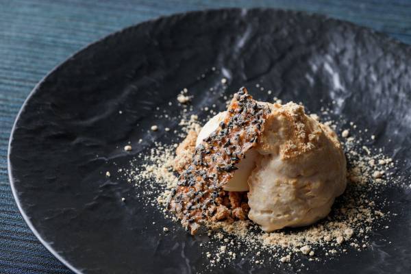 4つの海で囲まれた、“美食の大地、九州”の美味しい幸を満喫！ “甘鯛や九絵（クエ）、宮崎牛”などの絶品食材を、シェフが目の前で仕上げる贅沢なひととき 『九州の幸 特別コース』販売