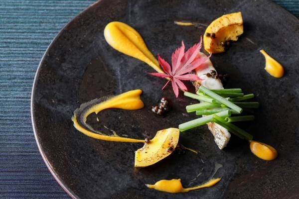 4つの海で囲まれた、“美食の大地、九州”の美味しい幸を満喫！ “甘鯛や九絵（クエ）、宮崎牛”などの絶品食材を、シェフが目の前で仕上げる贅沢なひととき 『九州の幸 特別コース』販売