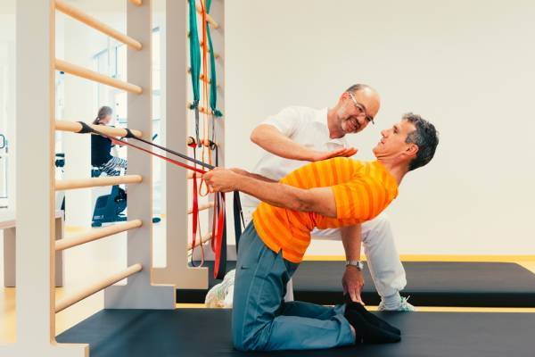 ～ 全く新しいタイプのボディーケアサロンFC加盟店0次募集スタート～『 日本発コンディショニング理論 』×『家具職人が作った ドイツ製ストレッチマシン 』＝モビリティケア®サロン