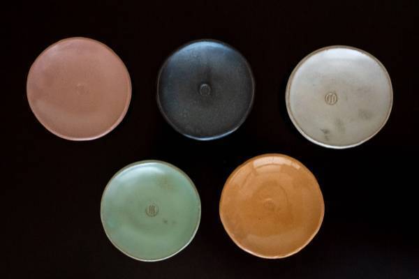 【界 長門】自分の手で土を伸ばし器をかたち作る「萩焼作家と行う自分だけの手びねり体験」開催 ～釉薬に使われる赤間硯に触れる「大人の墨あそび」も実施～｜期間：2023年1月28日～2月26日 （土・日曜日）