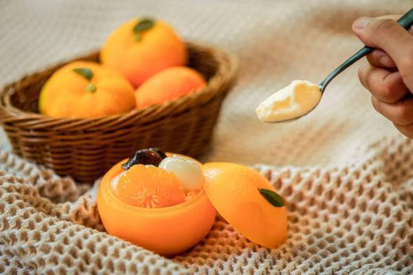 【BEB5軽井沢】宙に浮かぶこたつでさまざまなバランスゲームを楽しむ「ゆらゆら空中こたつ」登場 ～オリジナルみかんアイスも提供～｜期間：2022年12月27日～2023年2月28日