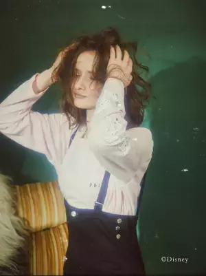 大人女子に選ばれるディズニー。レディースファッションブランドPRIVEVEより、ダークなディズニーアイテムが登場