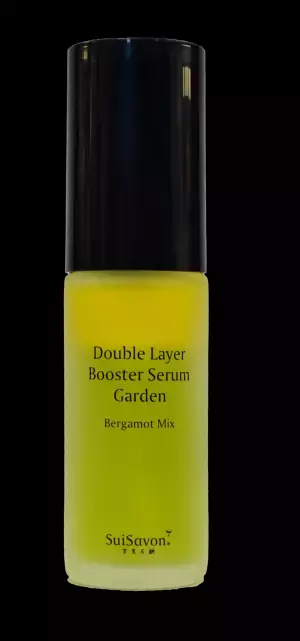 首里石鹸から待望の美容液が発売！ 沖縄産タマヌオイルとアセローラエキスの低刺激処方、二層式導入美容液。