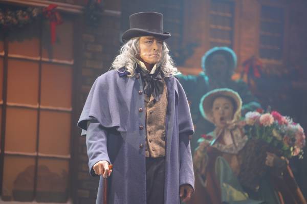吉田栄作主演！ ミュージカル『クリスマス・キャロル』開幕！ 12月25日まで20ヶ所22公演全国ツアー！