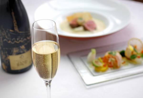 【株式会社ひらまつ】試飲付きワイン販売会を都内で開催 ～ソムリエがワインに関しての質問にお答えします～