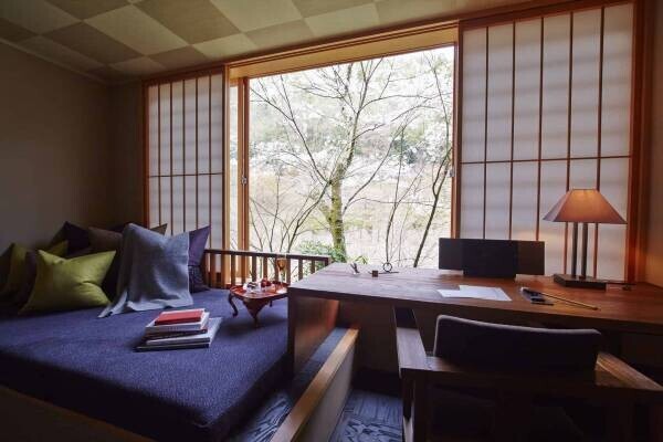 【星のや京都】嵐峡の自然の中で読書に没頭したり空中茶室で抹茶を楽しんだりなど、自分と向き合い気兼ねない時間が過ごせる「奥嵐山の贅沢ひとり旅」提供開始｜期間：2022年8月22日から通年