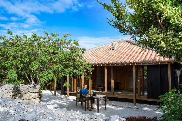 【星のや竹富島】島で暮らすように過ごしながら、仕事も休暇も充実させる「南風（ぱいかじ）ワーケーションプログラム」を通年で提供～離島での快適な仕事環境と季節のバケーション体験をセットで用意～｜開始日：2022年11月1日