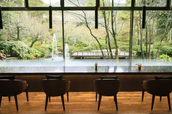 ＜旅のソロ活＞おひとり様ご褒美旅プラン販売開始 【6～7月・お日にち限定】メガビールから和風アフタヌーンティーまで