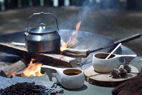 【星のや富士】一日を通じて焚き火の魅力に触れられる「冬グランピング」開催　～五感をテーマに焚き火瞑想や焚き火珈琲などで至福のひとときを過ごす～｜期間：2022年11月26日～2023年2月25日