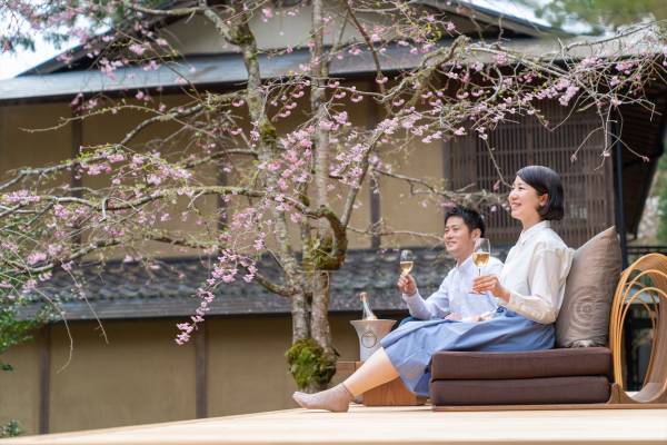 【星のや京都】1泊2日、桜に包まれる「奥嵐山の花見逗留(とうりゅう)」開催｜期間：2022年3月25日～4月10日