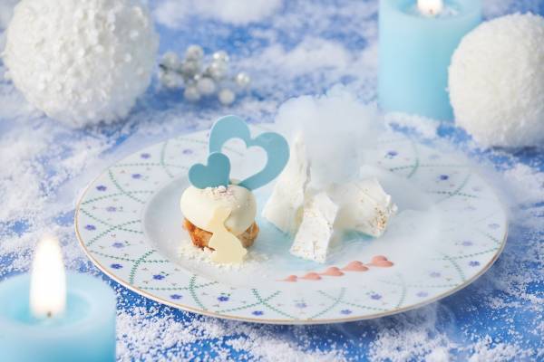 【新浦安】干支の“うさぎ”をモチーフにした“まっしろ”スイーツ『恋するうさぎのスノーアフタヌーンティー』2023年1～2月限定販売