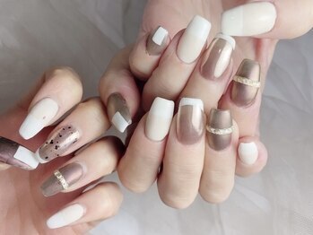 シンプルなデザインも格上の仕上がりに！理想の指先と目元が叶う『Nail&Eyelash JUNX 神戸三宮店』を駅近ドットコムで公開