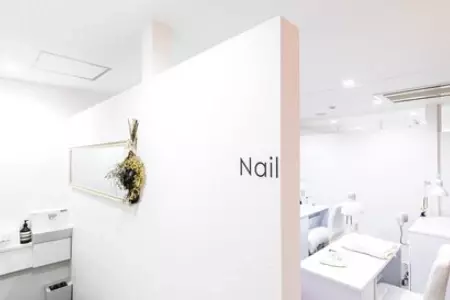 シンプルなデザインも格上の仕上がりに！理想の指先と目元が叶う『Nail&amp;Eyelash JUNX 神戸三宮店』を駅近ドットコムで公開