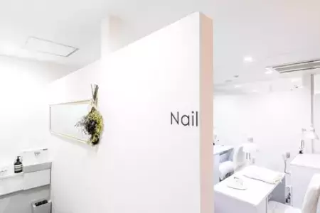 シンプルなデザインも格上の仕上がりに！理想の指先と目元が叶う『Nail&Eyelash JUNX 神戸三宮店』を駅近ドットコムで公開