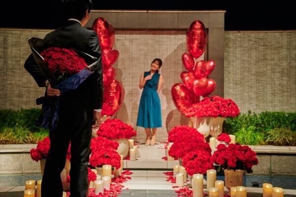 1,000本のバラに囲まれて、彼女が喜ぶバレンタイン＆ホワイトデープロポーズを叶える！海外ドラマのワンシーンのような“理想のプロポーズ”を実現するフラワーオプションが登場