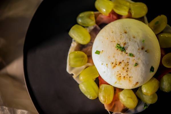 【大阪・心斎橋】煌びやかな会場や心地よいガーデンで楽しむ‟夜カフェ”がオープン！ 『Glitter Night Café&Beer』夏季限定開催