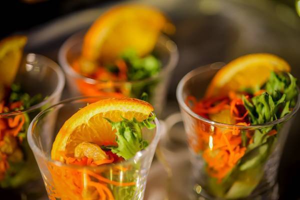 【大阪・心斎橋】煌びやかな会場や心地よいガーデンで楽しむ‟夜カフェ”がオープン！ 『Glitter Night Café&Beer』夏季限定開催