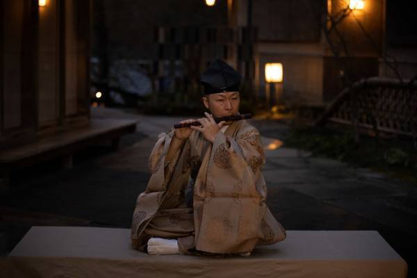 【星のや京都】月の名所・嵐山、雅楽の演奏に耳を傾けながら月見酒を味わう「観月の夜奏会」開催｜期間：2022年10月1日～31日