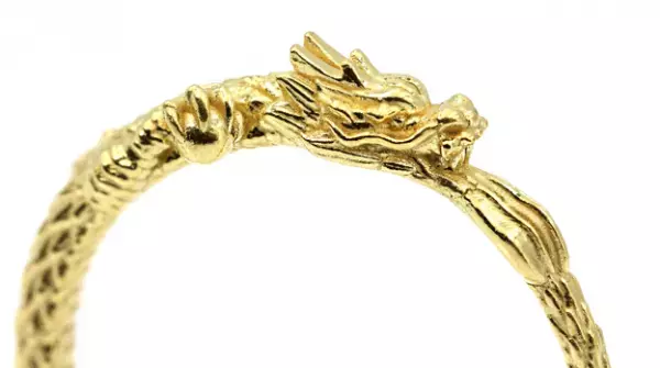 【7色の龍】貴重素材で作った私だけのお守り龍を身につける体験。