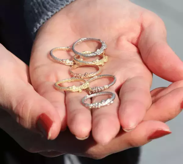 【7色の龍】貴重素材で作った私だけのお守り龍を身につける体験。