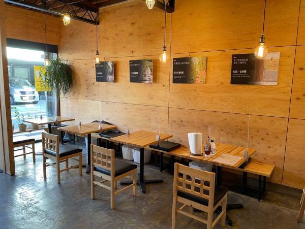 【スライダーで勝負】ミニハンバーガー専門店!岩槻に「喫茶kurukuru」がオープン!!