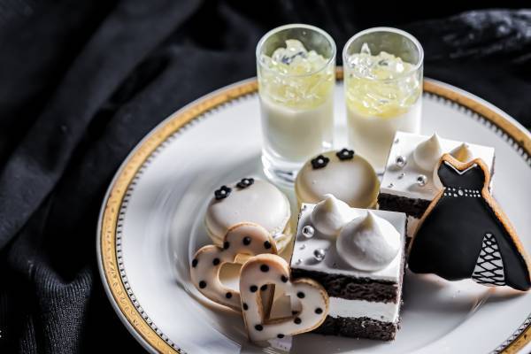 新浦安で初開催！乙女心くすぐる“モノクロ×ガーリー”スイーツ『クラシカルレディーアフタヌーンティー』