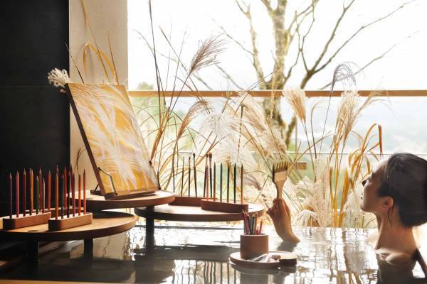 【界 仙石原】「すすき吹かれる湯ったりアート滞在」プラン販売 ～すすきアートの鑑賞や製作、客室露天風呂に浸かりながらスケッチなど、すすき尽くしのプラン～｜期間：2022年10月1日～11月30日