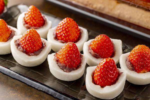 【1月7日（土）スタート】ヒルトン小田原リゾート＆スパ「 いちごのスイーツビュッフェ～ストロベリーパレード ショコラを添えて～」