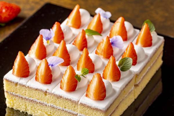 【1月7日（土）スタート】ヒルトン小田原リゾート＆スパ「 いちごのスイーツビュッフェ～ストロベリーパレード ショコラを添えて～」