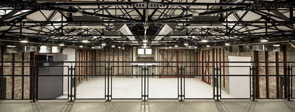 寺田倉庫にてアートオークション開催！