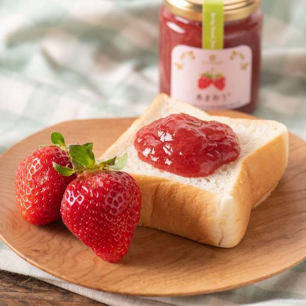 ＼いちごの愛らしさとおいしさに心奪われる！／春色満開の3種の限定ジャムが発売、タンザニアのこどもたちへの支援も【サンクゼール】