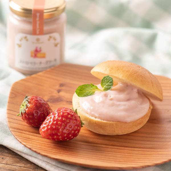 ＼いちごの愛らしさとおいしさに心奪われる！／春色満開の3種の限定ジャムが発売、タンザニアのこどもたちへの支援も【サンクゼール】