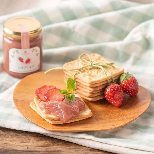 ＼いちごの愛らしさとおいしさに心奪われる！／春色満開の3種の限定ジャムが発売、タンザニアのこどもたちへの支援も【サンクゼール】