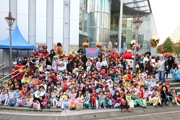 街の洋菓子店から始まった取組みが 800人が参加する新百合ヶ丘のイベントへ～3年ぶりの開催「しんゆりハロウィン2022」10月29日（土）～