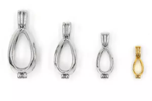 【純金の満月捕まえちゃいました!】月の裏側まで再現した金の月と銀の月。