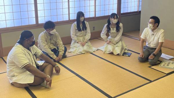 【STU48】絶品スイーツ争奪戦で珍回答続出!?お笑いコンビ・マテンロウと俳句バトル