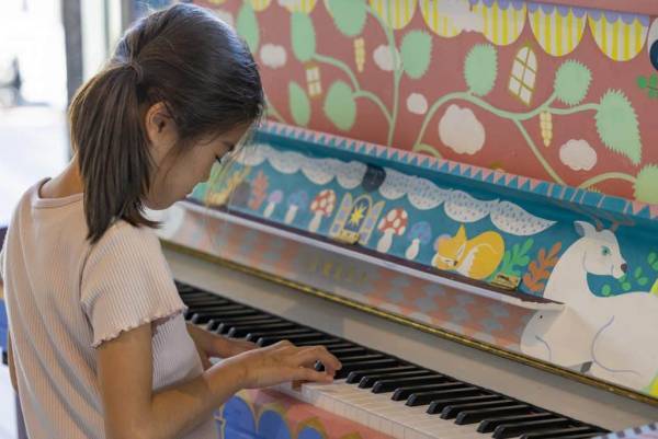 【OMO7大阪】旅するLovePiano特別企画 「青空音楽教室 in OMO7大阪」実施のご報告｜実施日：2022年10月23日