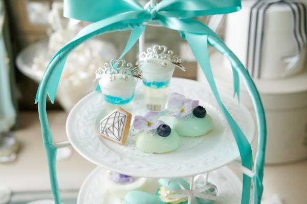 新浦安で初開催！しあわせを呼ぶ『サムシングブルー・アフタヌーンティー』結婚式場ならではの“おまじない”スイーツ