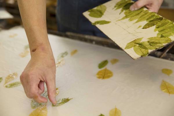 【界 アルプス】「豊かな水に育まれた伝統工芸『松崎和紙』で水うちわづくり体験」開催　会席料理も堪能｜期間：2022年5月20日～7月20日