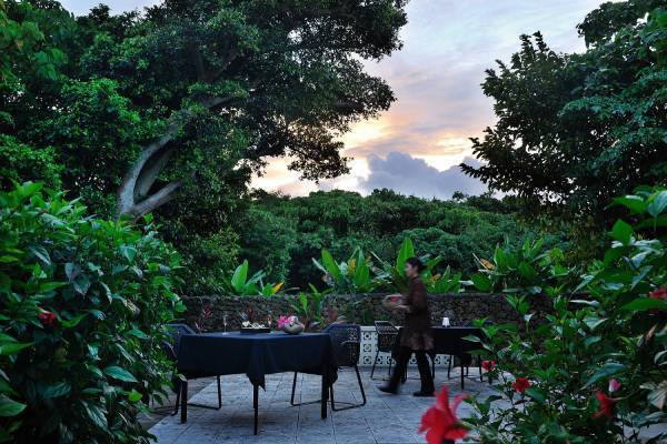 【星のや竹富島】島の食文化を反映したサステナブルな新料理「島テロワール」を提供開始 ～植物由来食品を主食材とした今冬のディナーコース～｜開始日：2022年12月10日