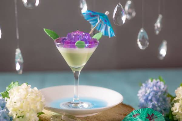 季節の花、“紫陽花”がテーマのスイーツ＆セイボリーが勢ぞろい！ 初夏にぴったり、“ひんやり”あじさいパフェもセットに  『BLOOM～花咲くあじさいアフタヌーンティー～』期間限定販売