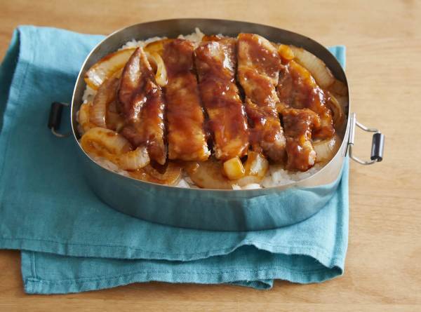 春からの新生活、お弁当作りにもう悩まない♪　 究極シンプルメニュー満載『オレンジページ4/17号』 ～たなさん、6年ぶりの新作まんが 「パンが焦げてもふたりなら」連載スタート～