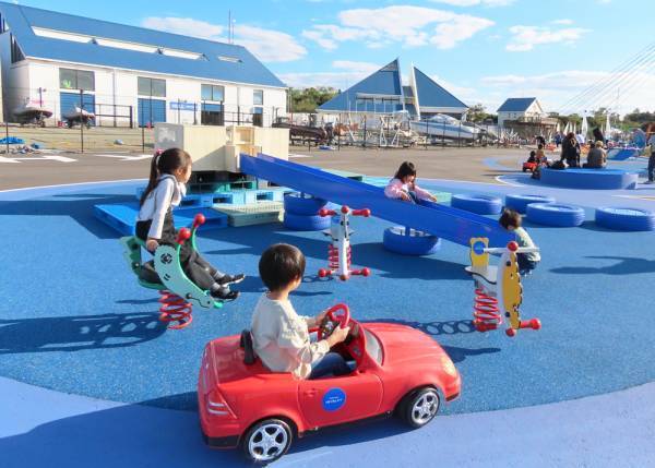 biid（ビード）【冬のおすすめスポットin大阪】環境に配慮したデザイナーズ公園「PARK HULL」にて、「焚火スペース」や「新遊具」が誕生！