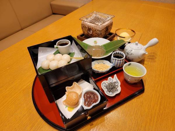 【西明石ホテルキャッスルプラザ】喫茶去「Kissa;co」の冬、個室で味わう甘味処の至福！12月1日～来年2月29日の平日に冬メニューを提供！