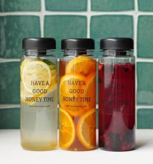 「ハニーレモン」or「ハニージンジャー」でひんやり爽やかな夏！ 8種類の蜂蜜かけ放題　蜂蜜専門店の贅沢かき氷が今年も登場