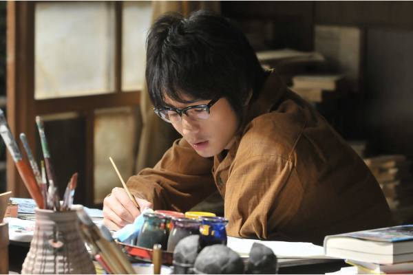 「ゲゲゲの鬼太郎」の作者、水木しげるを支えた妻の自伝エッセイを原案にドラマ化。 漫画家の夫をひたむきに支える妻の奮闘記。 連続テレビ小説「ゲゲゲの女房」 12月11日（月）よる7時～BS12 トゥエルビで放送開始