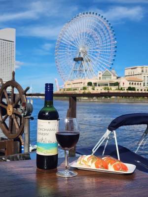 【横浜みなとみらいの秋のワインイベント】「ヘミングウェイ横浜」の「秋のBBQ&ハマワインフェア」を開催！