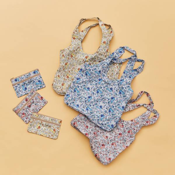 LAURA ASHLEY（ローラ アシュレイ）雨の日を楽しく！「ロウェナ」レインシリーズを 9月27日（水）より順次発売